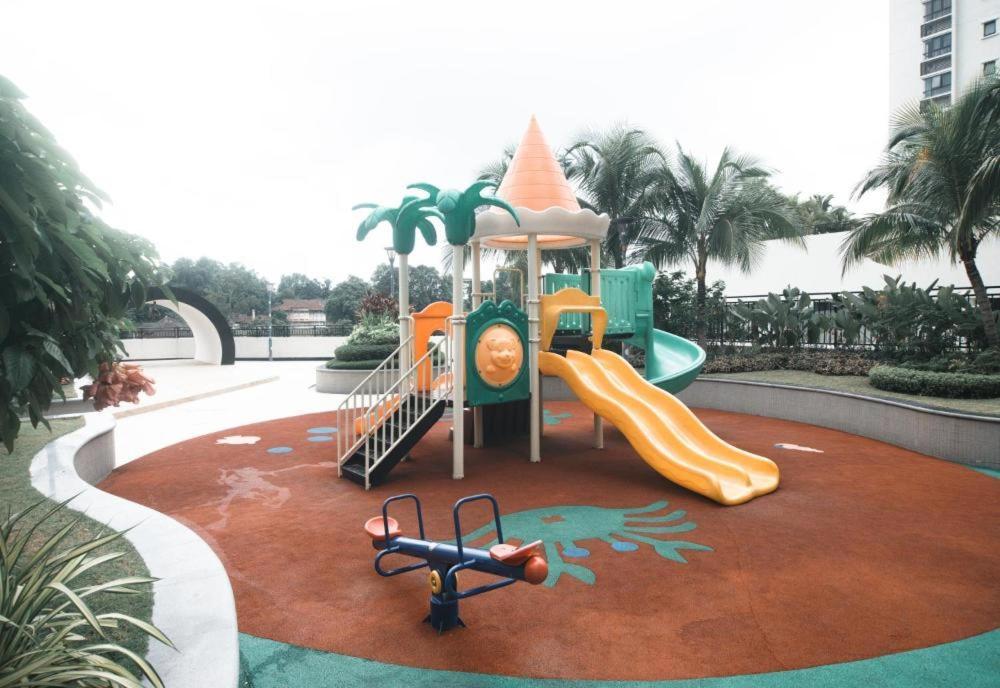Cozy Home Country Garden At Dangabay Of Jb, Free Wifi And Streaming Джохор-Бару Экстерьер фото